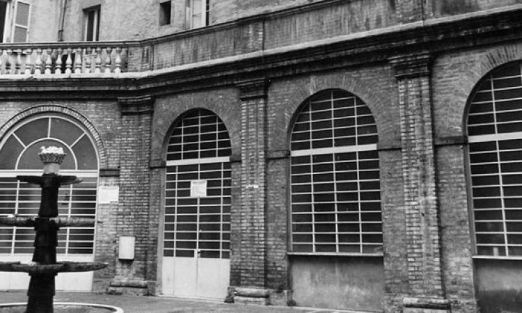 Macerata, cinema all'aperto nel cortile di palazzo Conventati: i film in programmazione Macerata, cinema all'aperto nel cortile di palazzo Conventati: i film in programmazione