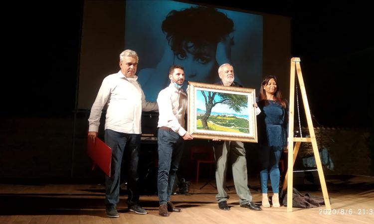 "Veduta di Cingoli", dipinto donato al Comune: si rafforza il gemellaggio con la città di Aprilia