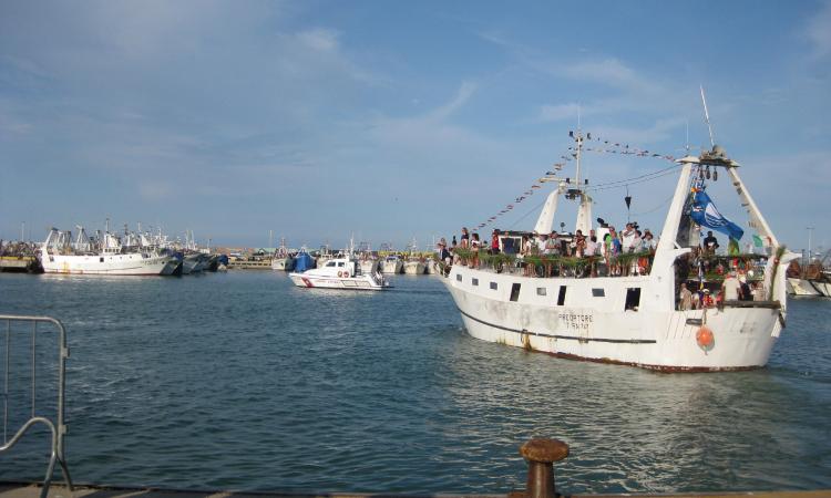 Civitanova celebra il suo patrono San Marone: il Covid ferma la storica processione delle barche