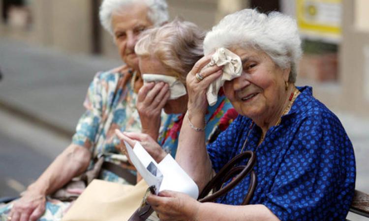 È arrivato il caldo: molti benefici ma anche pericoli e precauzioni da prendere