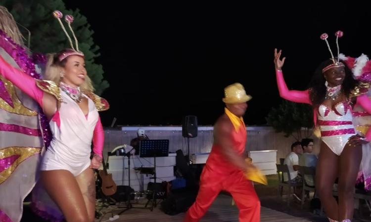 Civitanova, ordinanza anti movida: stop al vetro e alla vendita di superalcolici a Ferragosto Civitanova, ordinanza anti movida: stop al vetro e alla vendita di superalcolici a Ferragosto