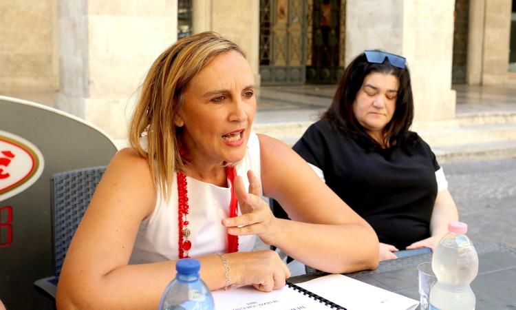 La candidata Deborah Pantana: "Gestione dei rifiuti nella provincia di Macerata rischia il collasso" La candidata Deborah Pantana: "Gestione dei rifiuti nella provincia di Macerata rischia il collasso"