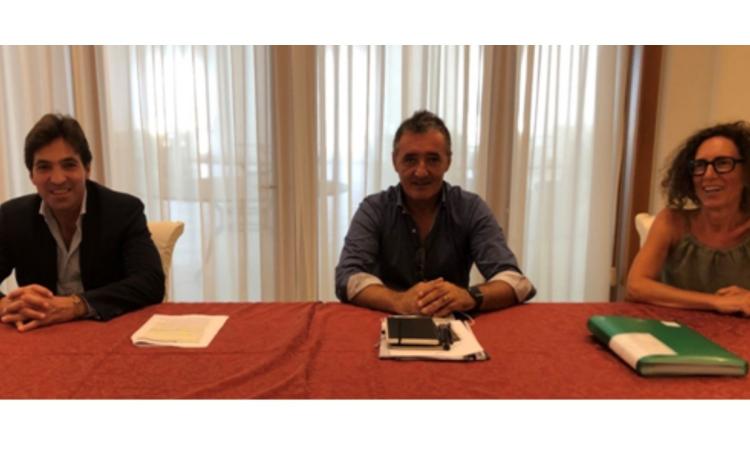 Comitato "No discarica" Montefano-Recanati: incontro con il candidato presidente Acquaroli Comitato "No discarica" Montefano-Recanati: incontro con il candidato presidente Acquaroli