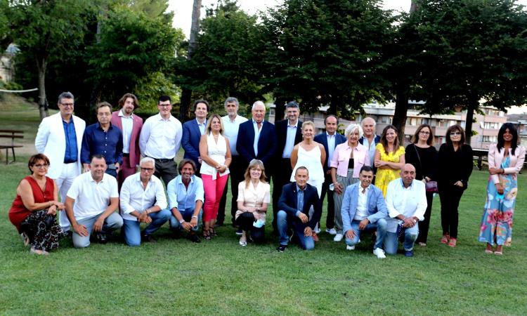 Macerata, la Lega svela i 32 candidati per le Comunali: "Una squadra di numeri uno" (FOTO) Macerata, la Lega svela i 32 candidati per le Comunali: "Una squadra di numeri uno" (FOTO)