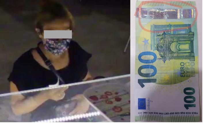 Porto Recanati, fermata in uno chalet mentre pagava con soldi falsi: indagano i Carabinieri Porto Recanati, fermata in uno chalet mentre pagava con soldi falsi: indagano i Carabinieri