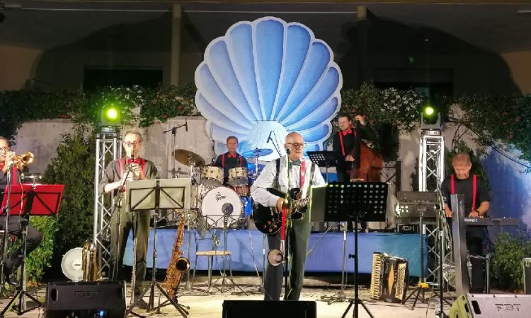 Tolentino, "La Conchiglia Azzurra, 70 anni dopo": revival alle Terme di Santa Lucia Tolentino, "La Conchiglia Azzurra, 70 anni dopo": revival alle Terme di Santa Lucia