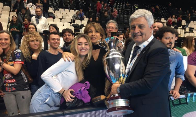 Lube, il ds Cormio sul pubblico nei palasport: "Contiamo di avere 1000 persone per la Supercoppa" Lube, il ds Cormio sul pubblico nei palasport: "Contiamo di avere 1000 persone per la Supercoppa"