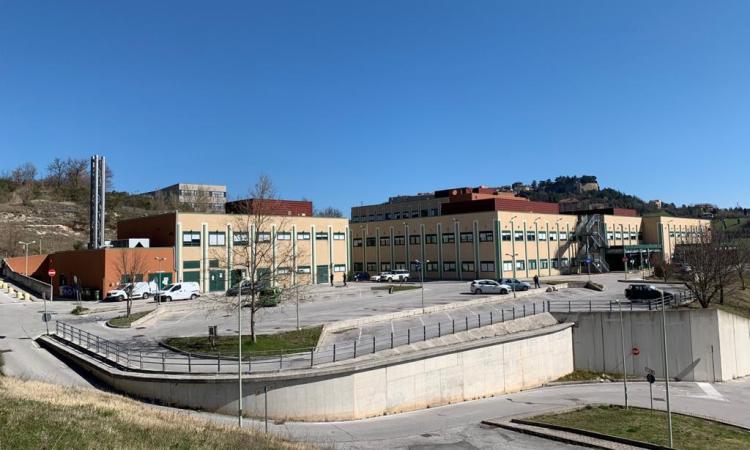 Coronavirus, 15 decessi oggi nelle Marche: 5 vittime sono della provincia di Macerata Coronavirus, 15 decessi oggi nelle Marche: 5 vittime sono della provincia di Macerata