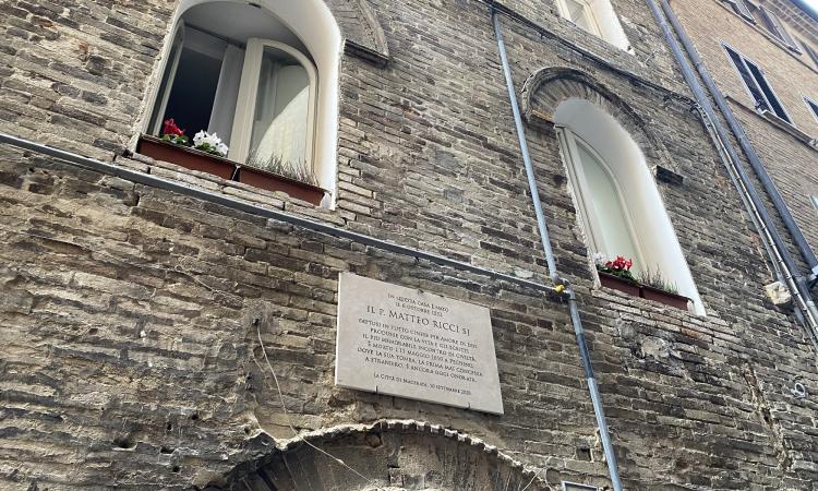 Macerata, inaugurato l'Itinerario ricciano: un viaggio nel tempo lungo 26 tappe (FOTO) Macerata, inaugurato l'Itinerario ricciano: un viaggio nel tempo lungo 26 tappe (FOTO)