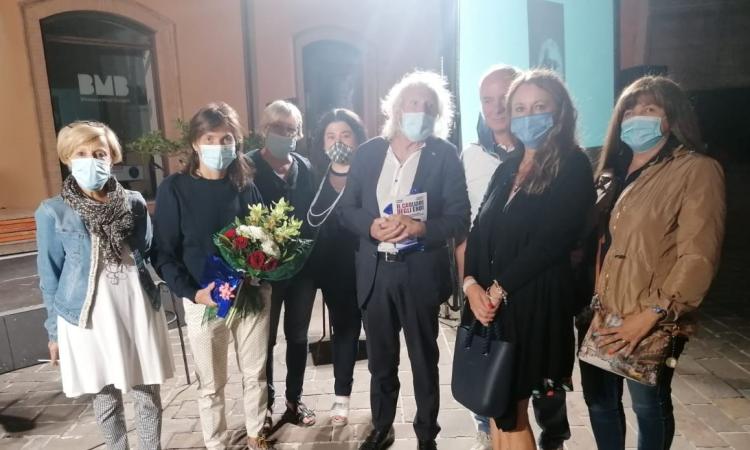 Macerata, Ricotta mette in campo Giovanna Trillini e promette: "presto la nuova piscina" Macerata, Ricotta mette in campo Giovanna Trillini e promette: "presto la nuova piscina"