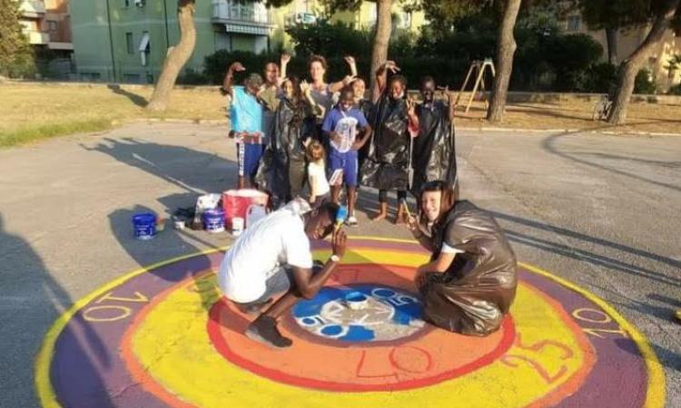 Porto Recanati, bambini e ragazzi colorano Parco Kromberg: si replica il 19 settembre