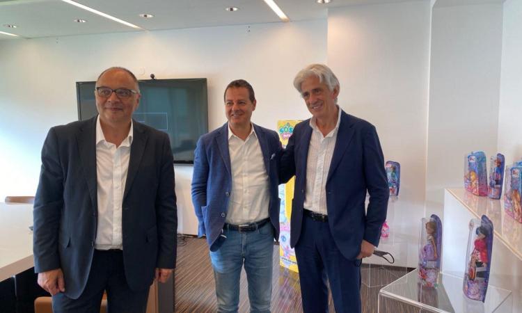 Parcaroli in visita all'azienda Rainbow: "Con Straffi ambiziosi progetti per Macerata" Parcaroli in visita all'azienda Rainbow: "Con Straffi ambiziosi progetti per Macerata"