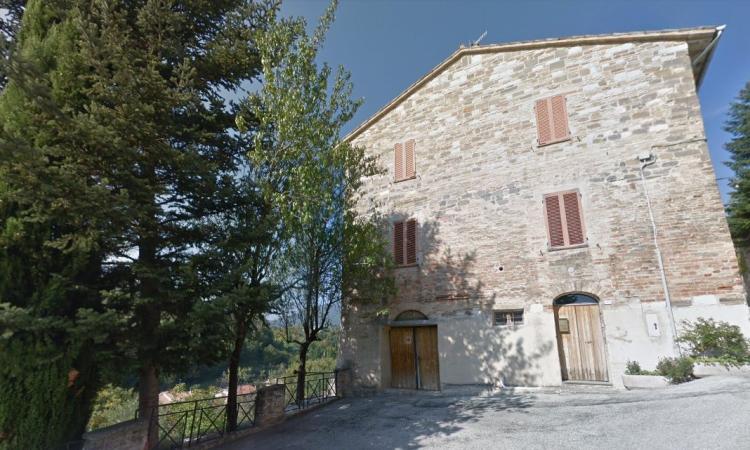 San Severino, torna agibile un edificio in zona Castello al Monte: due famiglie rientrano a casa San Severino, torna agibile un edificio in zona Castello al Monte: due famiglie rientrano a casa