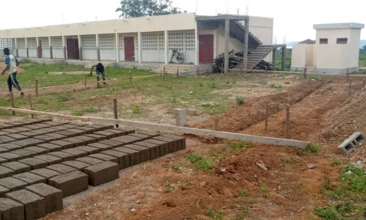 "Grazie Fratello" arriva in Togo: al via i lavori della biblioteca dedicata a don Peppe (FOTO) "Grazie Fratello" arriva in Togo: al via i lavori della biblioteca dedicata a don Peppe (FOTO)