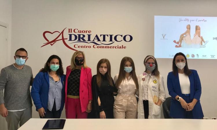 Civitanova, "Un abito per il sorriso": nuova iniziativa solidale delle gemelle Feleppa