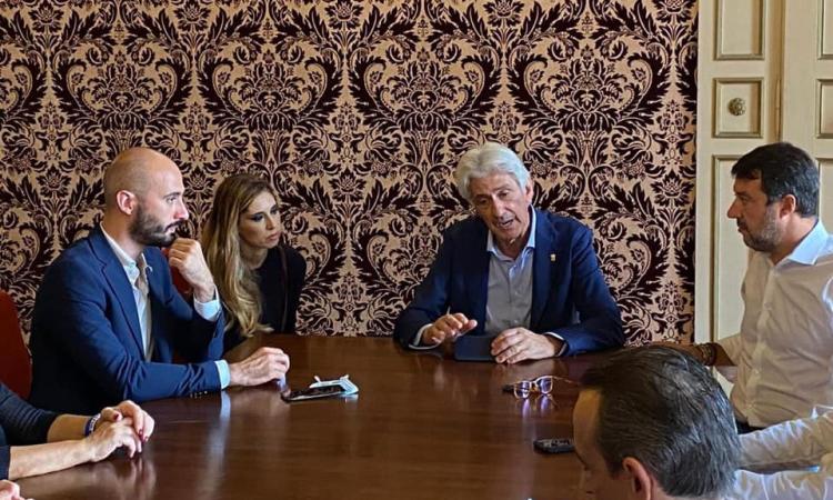 Macerata, la 'spin doctor' Sara Pagnanelli ai saluti: "Con Parcaroli sindaco esperienza unica" Macerata, la 'spin doctor' Sara Pagnanelli ai saluti: "Con Parcaroli sindaco esperienza unica"