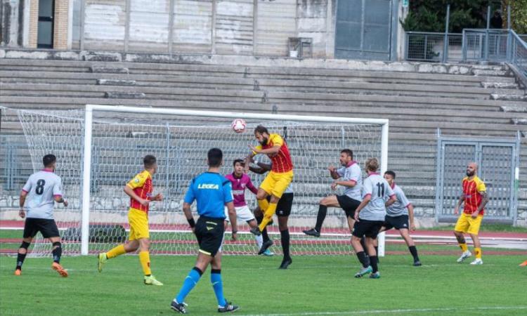 Serie D, il Tolentino scappa ma la Recanatese rimonta: il derby maceratese finisce 2-2 Serie D, il Tolentino scappa ma la Recanatese rimonta: il derby maceratese finisce 2-2