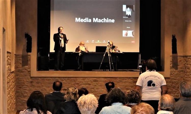 Penna San Giovanni, grande successo per il convegno “Dalla terra e dal lavoro dell’uomo” Penna San Giovanni, grande successo per il convegno “Dalla terra e dal lavoro dell’uomo”
