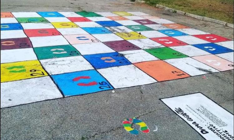 Porto Recanati suona la "Chiamata alle Arti": bimbi e ragazzi colorano parco Kronberg Porto Recanati suona la "Chiamata alle Arti": bimbi e ragazzi colorano parco Kronberg