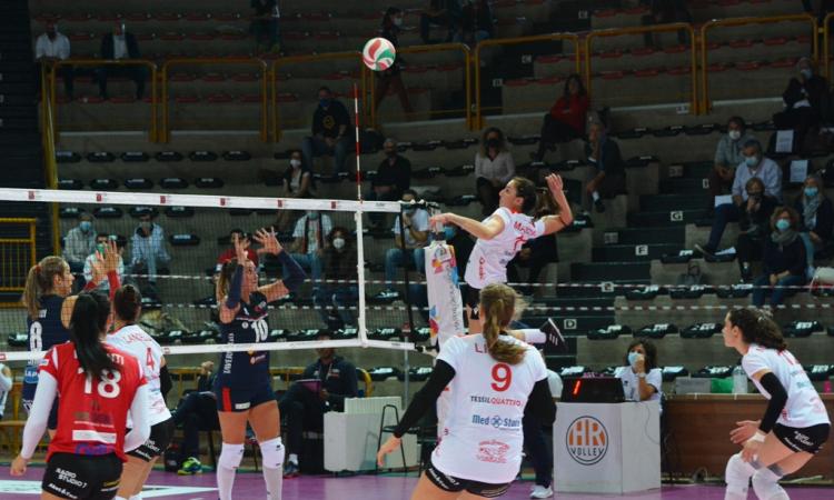 A2, battuta d'arresto per la Cbf Balducci Macerata: Ravenna si impone in quattro set (VIDEO) A2, battuta d'arresto per la Cbf Balducci Macerata: Ravenna si impone in quattro set (VIDEO)