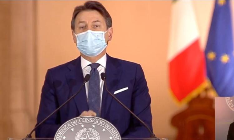 Covid-19, nuovo dpcm: "Palestre e piscine 7 giorni sotto esame, coprifuoco nelle piazze su decisione dei sindaci" Covid-19, nuovo dpcm: "Palestre e piscine 7 giorni sotto esame, coprifuoco nelle piazze su decisione dei sindaci"