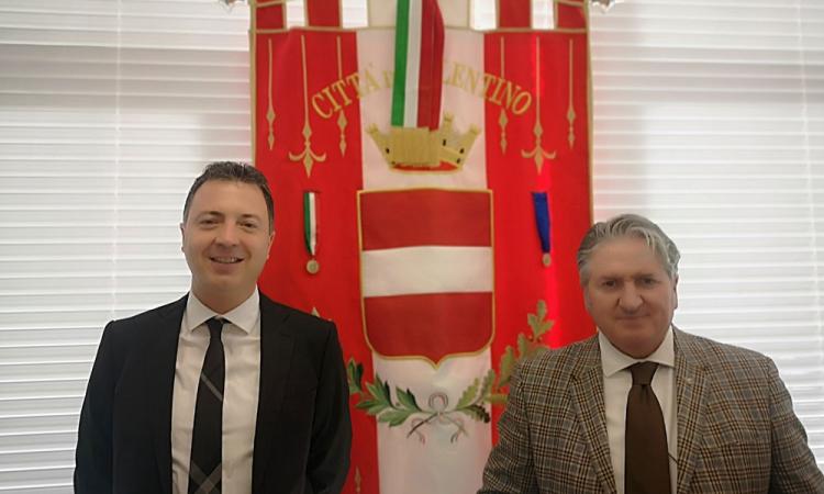 Tolentino, il sindaco accoglie il nuovo Segretario generale del Comune