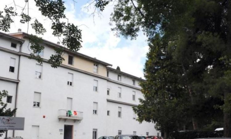 Macerata, focolaio Covid a Villa Cozza: salgono a 50 i contagiati