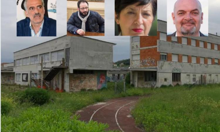 Civitanova, l'opposizione si scatena sull'ex liceo scientifico: "progetto solo per i grandi elettori di Ciarapica"