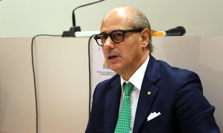 Nuovo Dpcm, Guzzini tuona: "Una presa in giro chiudere alle 18, dal Governo misure senza un perché" Nuovo Dpcm, Guzzini tuona: "Una presa in giro chiudere alle 18, dal Governo misure senza un perché"
