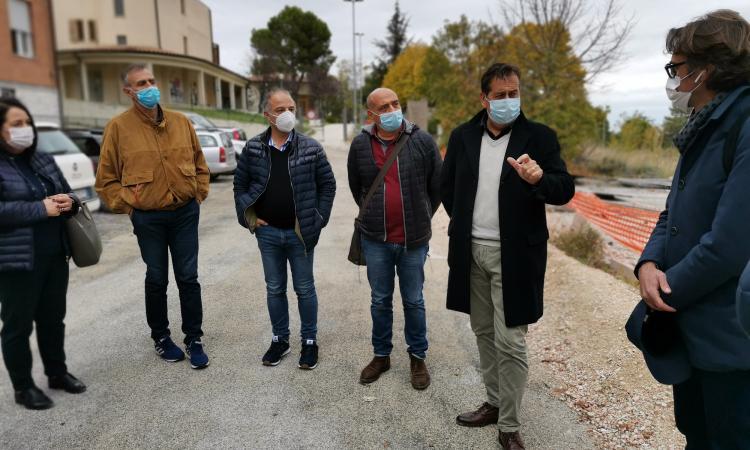 San Ginesio, riparte l'iter per la ricostruzione del polo scolastico: effettuato sopralluogo San Ginesio, riparte l'iter per la ricostruzione del polo scolastico: effettuato sopralluogo