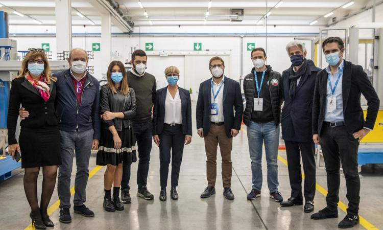 Pallavolo Macerata, visita alla Campetella Robotic Center: presente anche il sindaco Parcaroli