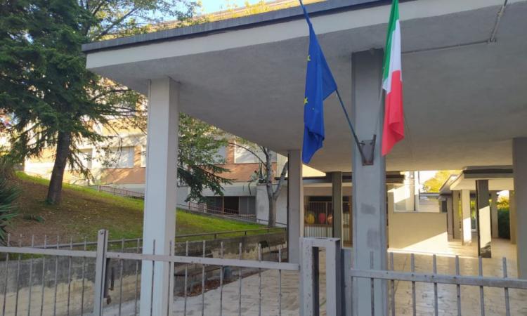 Macerata, gli alunni delle scuole di via Pace tornano in aula: revocata sospensione delle lezioni