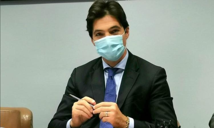Marche, positiva al Covid la moglie del Governatore Acquaroli: "ora sono in autoisolamento" Marche, positiva al Covid la moglie del Governatore Acquaroli: "ora sono in autoisolamento"