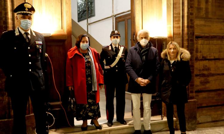 Soroptimist presenta “Stanza tutta per sé”: le caserme dei Carabinieri si tingono di arancione (VIDEO) Soroptimist presenta “Stanza tutta per sé”: le caserme dei Carabinieri si tingono di arancione (VIDEO)