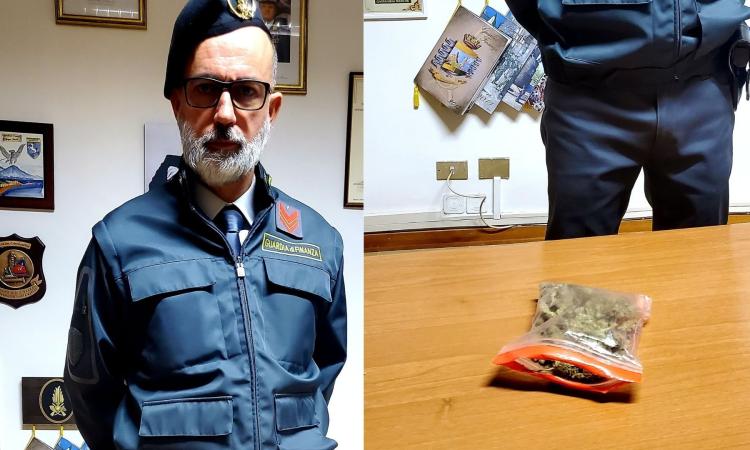 Civitanova, il fiuto del cane antidroga non fallisce: la Finanza arresta 30enne pluridenunciato