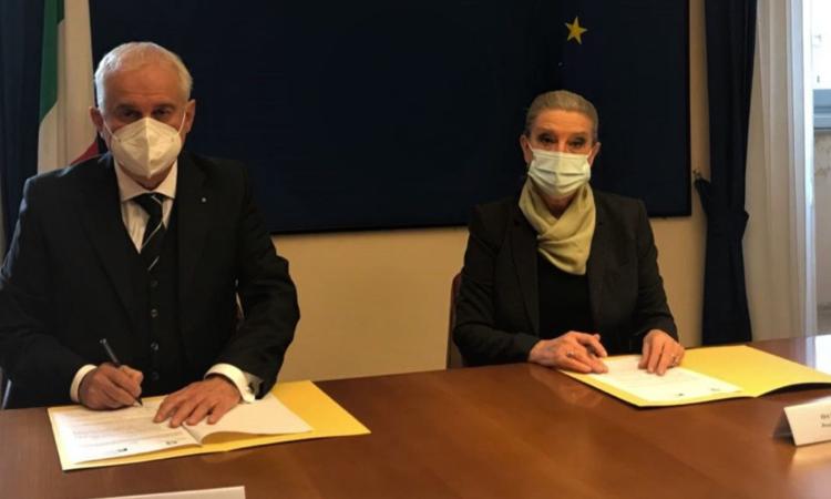 Più sistemi di video-allarme antirapina nelle farmacie: firmato protocollo in Prefettura