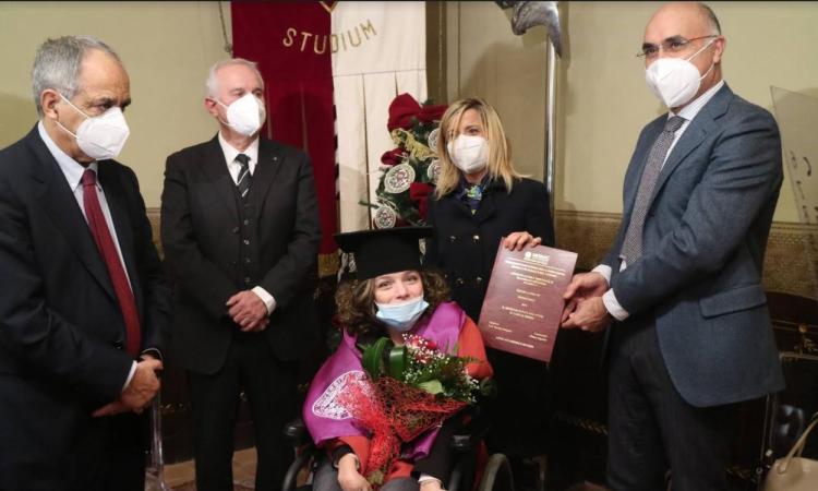 Unimc, la forza di Chiara colpisce Prefetto e Rettore: "esperienza singola che diventa globale" Unimc, la forza di Chiara colpisce Prefetto e Rettore: "esperienza singola che diventa globale"