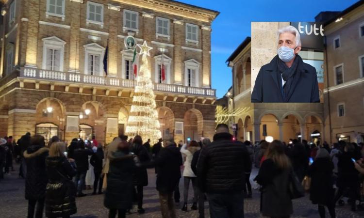 Macerata, scatta la polemica sulle auto in centro. Parcaroli: "sarebbe peggio vedere i negozi chiudere"