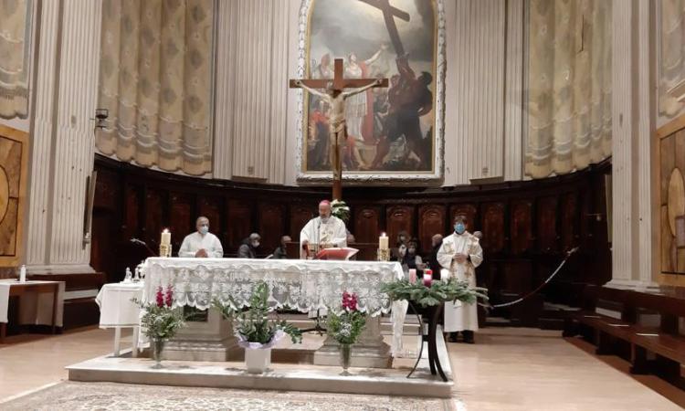 Macerata, il Vescovo Marconi dedica la Liturgia di Natale alle persone con demenza