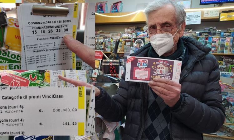 Macerata, "botto" di Natale: vinti 500mila euro alla tabaccheria di Franco Cantarini