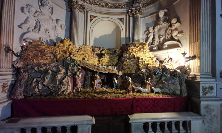 Un simbolo di rinascita delle zone del sisma: ecco il presepe ispirato all'appennino camerte Un simbolo di rinascita delle zone del sisma: ecco il presepe ispirato all'appennino camerte