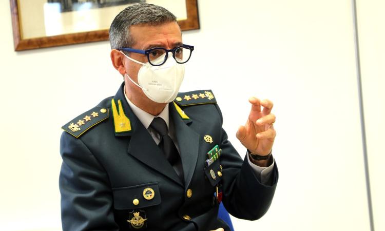 Macerata, il Comandante Falco guarda al 2021: "Attività fiscali sospese con il Covid, evitiamo terza ondata" Macerata, il Comandante Falco guarda al 2021: "Attività fiscali sospese con il Covid, evitiamo terza ondata"