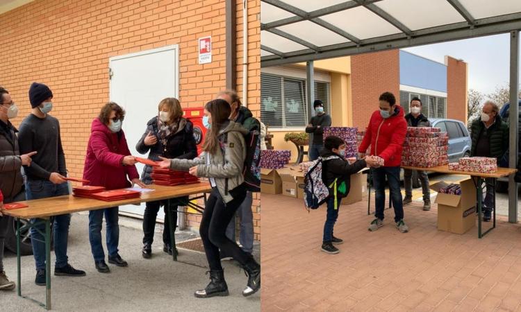 Montefano, doni per gli alunni di tutte le scuole: la sorpresa dell'Amministrazione Comunale Montefano, doni per gli alunni di tutte le scuole: la sorpresa dell'Amministrazione Comunale