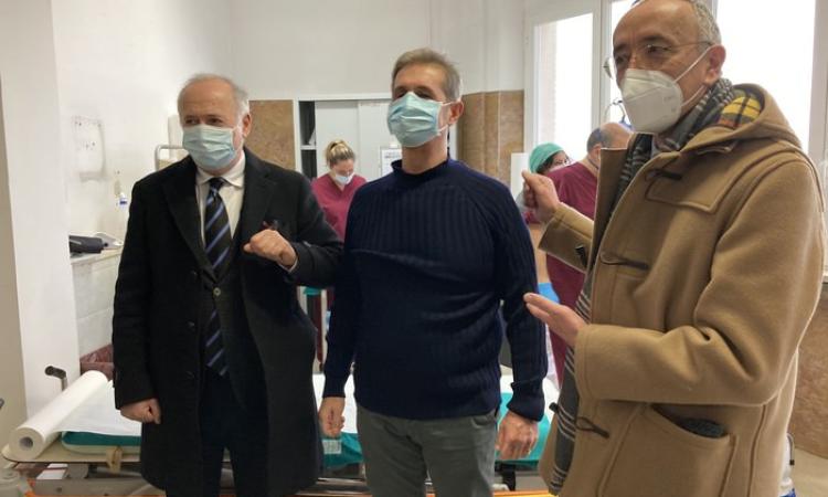 “Vaccine day”, nelle Marche in arrivo 38mila dosi. Saltamartini critica la versione cinese