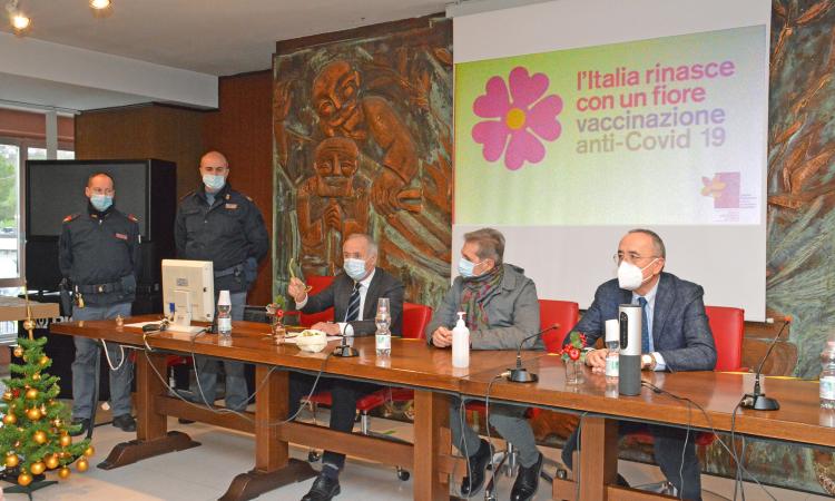 Marche, aumentano i posti letto Covid in terapia intensiva: "da domani si torna in zona arancione" Marche, aumentano i posti letto Covid in terapia intensiva: "da domani si torna in zona arancione"