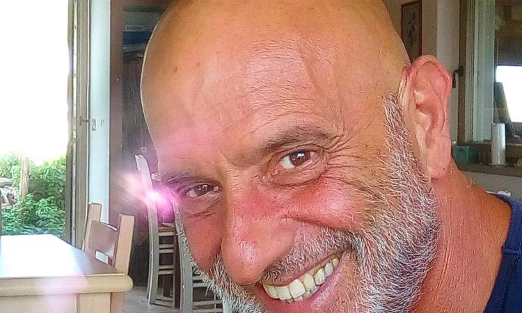 Macerata, il tecnico radiologo Sante Rossetti va in pensione dopo 41 anni di lavoro Macerata, il tecnico radiologo Sante Rossetti va in pensione dopo 41 anni di lavoro
