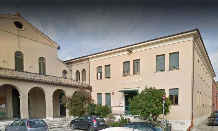 Tolentino, salgono a 64 gli ospiti positivi alla Asp "Porcelli": in arrivo personale sanitario dell'Esercito Tolentino, salgono a 64 gli ospiti positivi alla Asp "Porcelli": in arrivo personale sanitario dell'Esercito