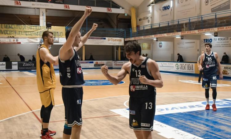 Basket, la Virtus Civitanova trionfa nel derby dell'Epifania: Sutor battuta in volata alla Bombonera