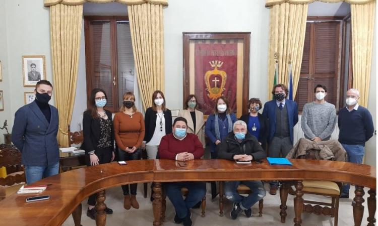 Potenza Picena, fondi per famiglie e imprese in difficoltà causa Covid: oltre 500 le richieste Potenza Picena, fondi per famiglie e imprese in difficoltà causa Covid: oltre 500 le richieste