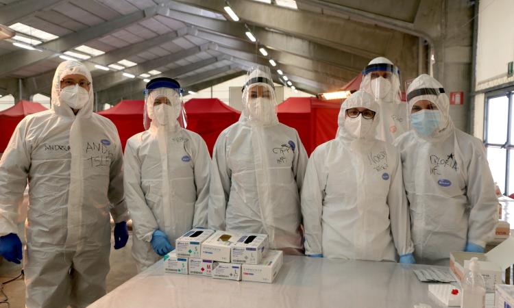Coronavirus Marche, 440 nuovi casi in 24 ore. Acquaroli: "Dati in miglioramento" Coronavirus Marche, 440 nuovi casi in 24 ore. Acquaroli: "Dati in miglioramento"